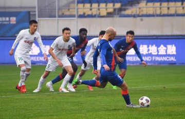 hth网页版-保级组首尾大战粉碎放水谣言 申花：继续锻炼新人